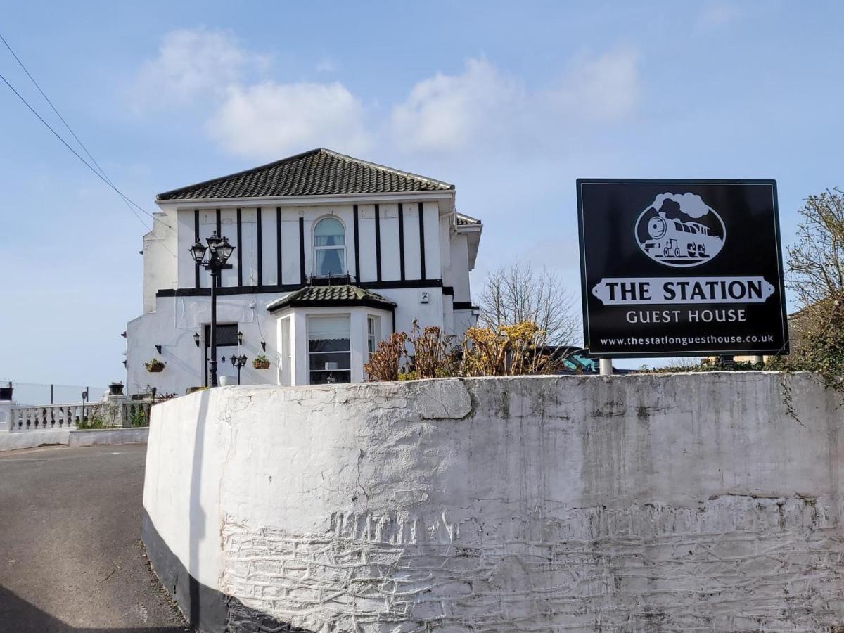 The Station Guest House Galmpton Exteriör bild